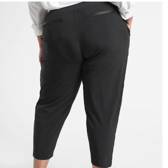 Athleta Womens Nolita Tapered Crop Pants 20 Black Zipper Pockets Athleisure - Picture 2 of 14
